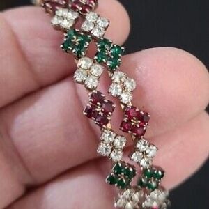 Elegant Red and Green Gemstone Jewelry Bracelet